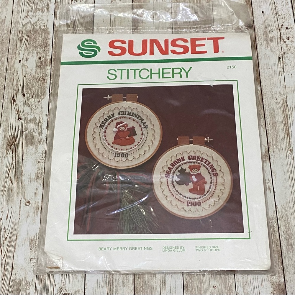 Sunset Stitchery Beary Merry Greetings Christmas Needle Craft Kit